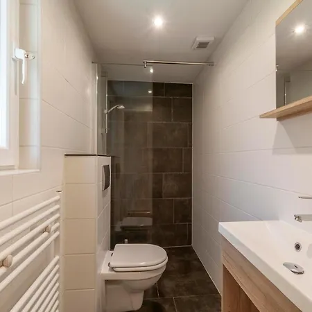 Near Beaches Semesterbostad *