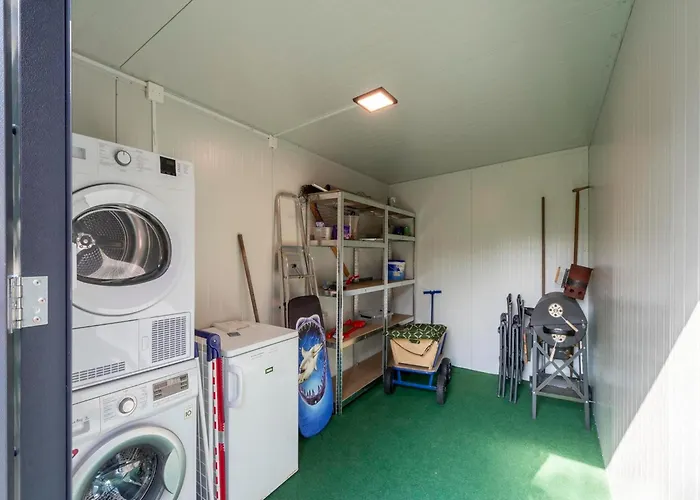 Semesterbostad Near Beaches Groote Keeten